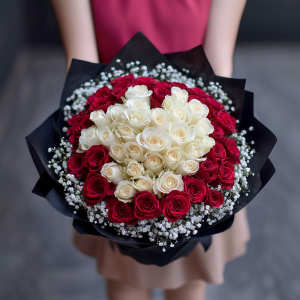 An Everlasting Vow in Red and White Roses